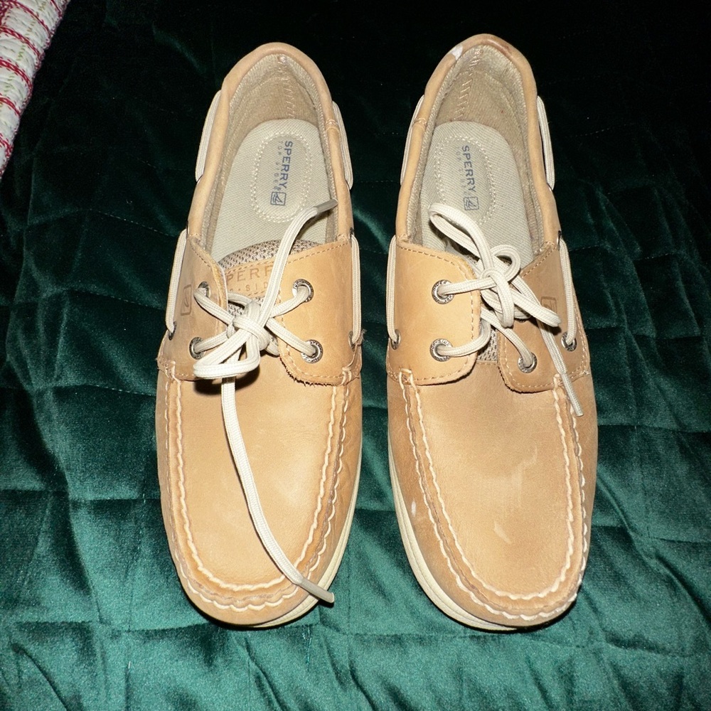 Tan Sperry Boat Shoe